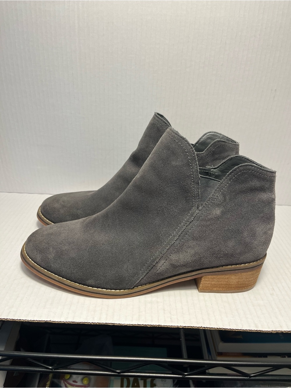 Blondo | 11 Liam Waterproof Suede Grey Booties